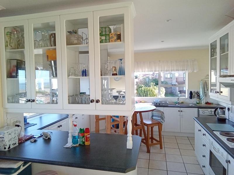 3 Bedroom Property for Sale in Boggomsbaai Western Cape